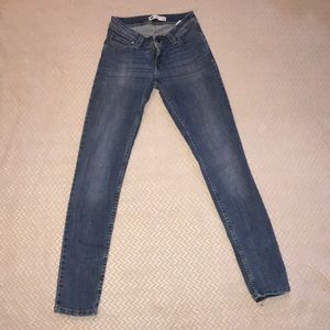 Bold Curve Low-Rose Skinny Levi’s W26 / L 32